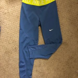 Nike cropped legging